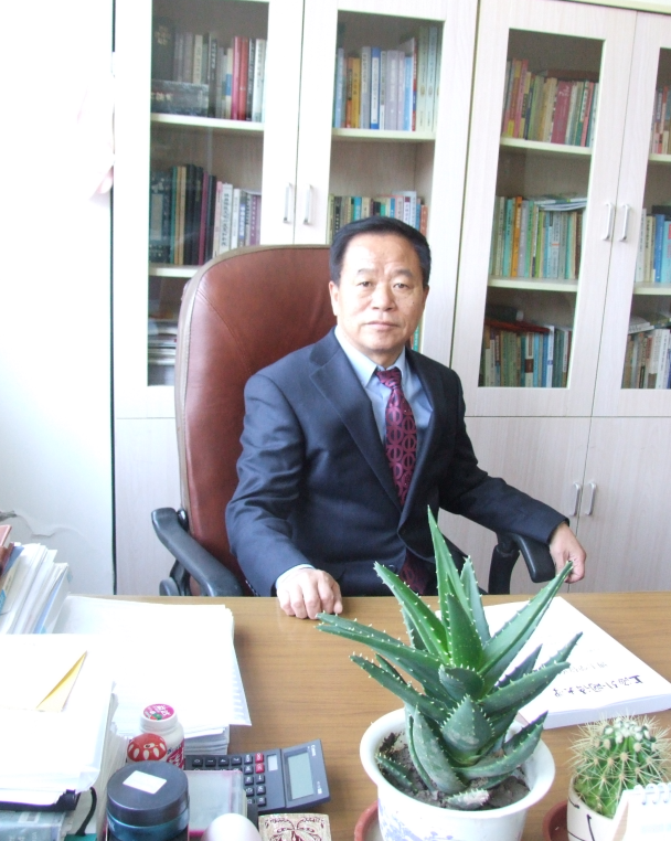 金基石(上海外國語大學朝鮮語系教授、博士生導師)