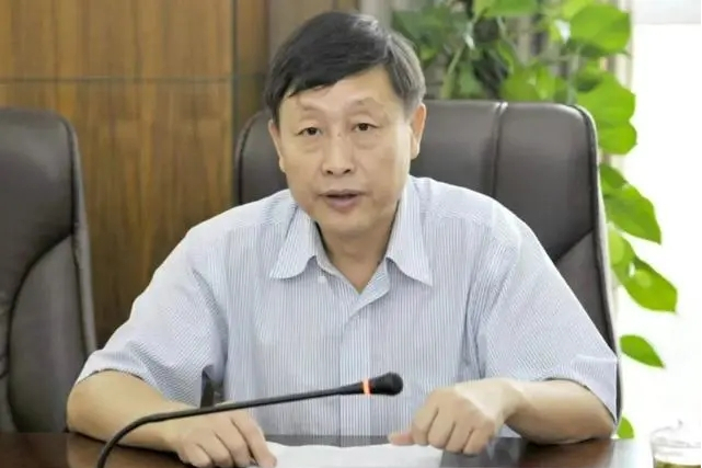 羅輝(江西省南昌市中級人民法院原黨組成員、副院長) 羅輝(江西省南昌市中級人民法院原黨組成員、副院長)