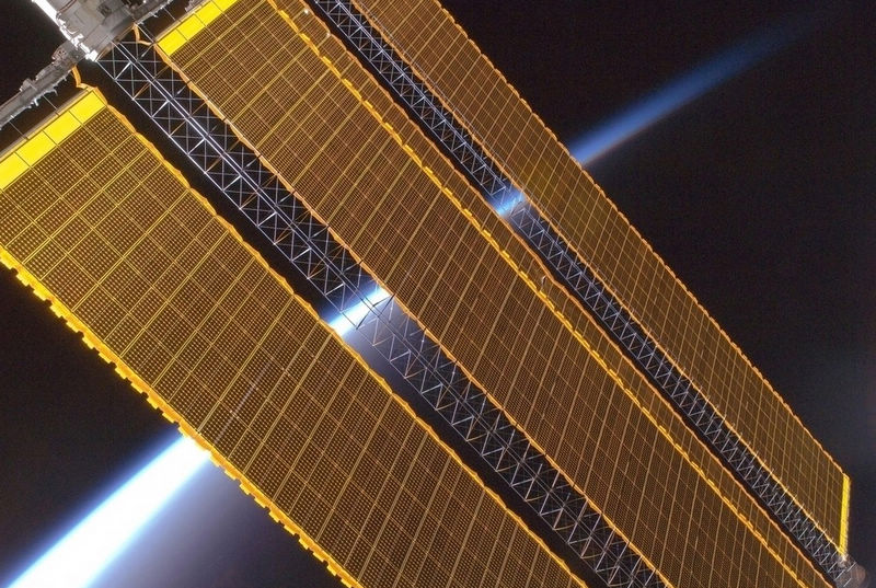 國際空間站太陽能電池板