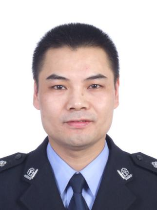 蔣小三(浙江省瑞安市公安局黨委委員、經濟犯罪偵查大隊大隊長) 蔣小三(浙江省瑞安市公安局黨委委員、經濟犯罪偵查大隊大隊長)