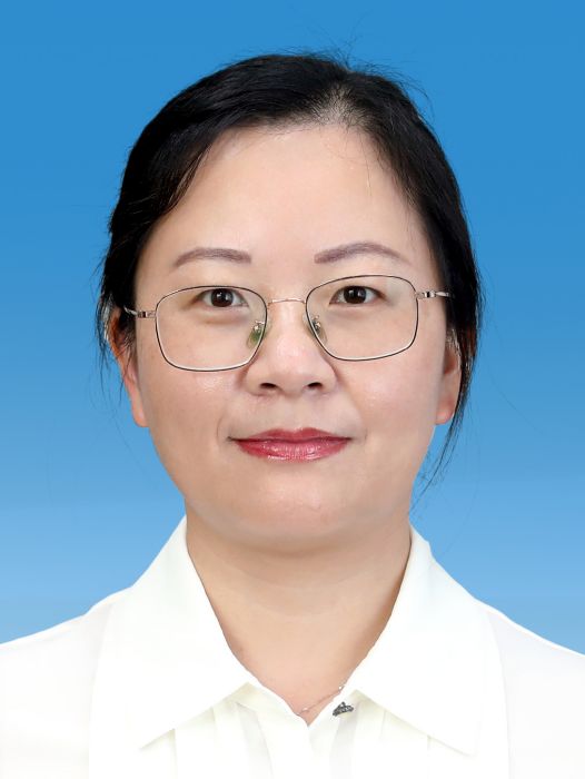楊英(湖南省長沙市天心區發展和改革局黨組書記、局長) 楊英(湖南省長沙市天心區發展和改革局黨組書記、局長)