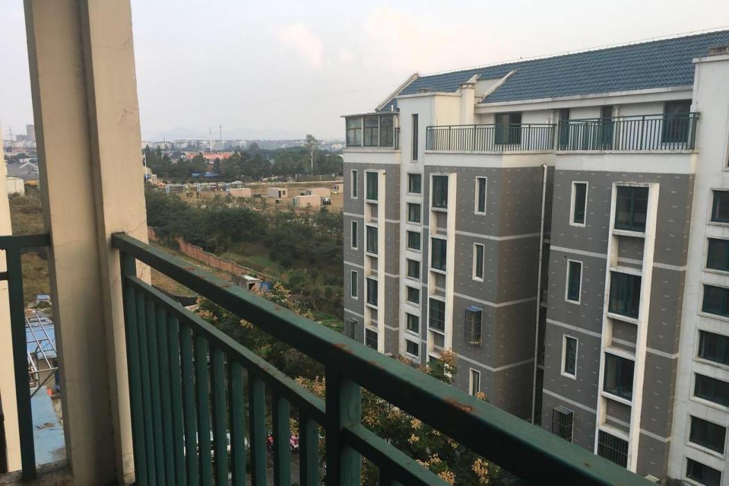 琴韻華庭(溧水縣經濟開發區的住宅小區) 琴韻華庭(溧水縣經濟開發區的住宅小區)