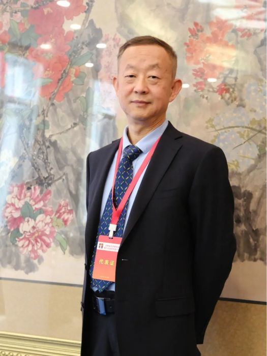 李軼(雲南省書法家協會第六屆副主席) 李軼(雲南省書法家協會第六屆副主席)