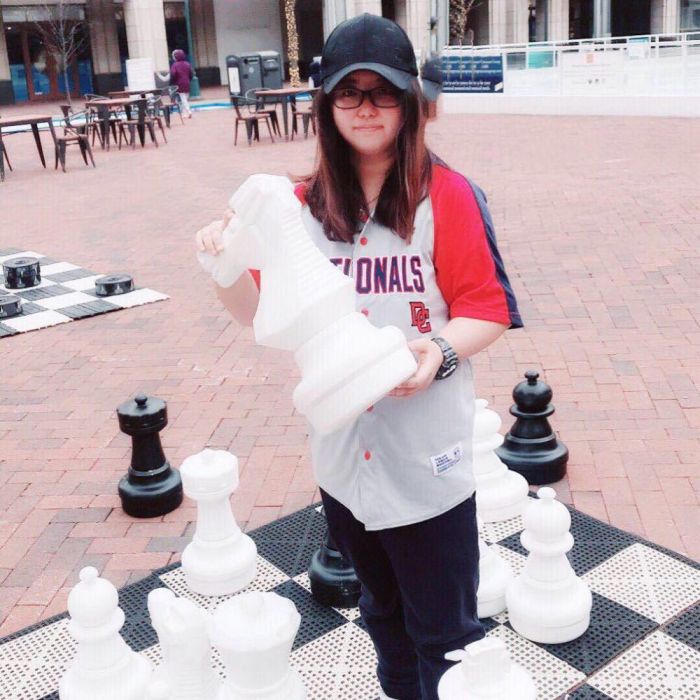 譚娜(青島小神龍西洋棋運動俱樂部法人代表) 譚娜(青島小神龍西洋棋運動俱樂部法人代表)