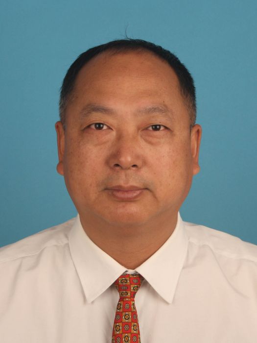 魏興波(華北油田寶力格採油區採油班黨支部書記) 魏興波(華北油田寶力格採油區採油班黨支部書記)