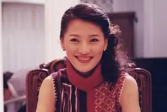 林非(2003年版懸疑劇《天之雲地之霧》中的角色) 林非(2003年版懸疑劇《天之雲地之霧》中的角色)