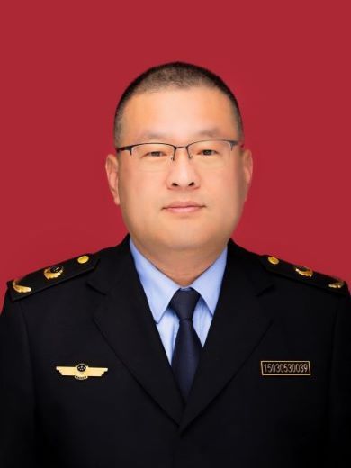 王龍峰 王龍峰