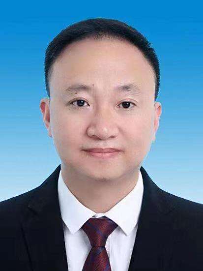 郭波(重慶市墊江縣統計局黨組成員、副局長) 郭波(重慶市墊江縣統計局黨組成員、副局長)