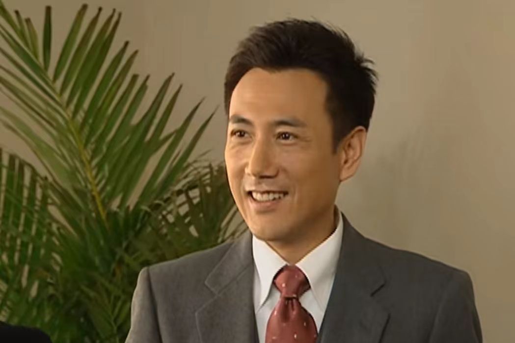 吳勁松(家庭生活劇《晚婚》中的角色) 吳勁松(家庭生活劇《晚婚》中的角色)