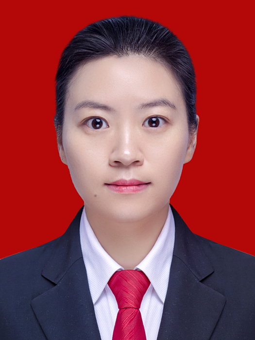 何興容 何興容