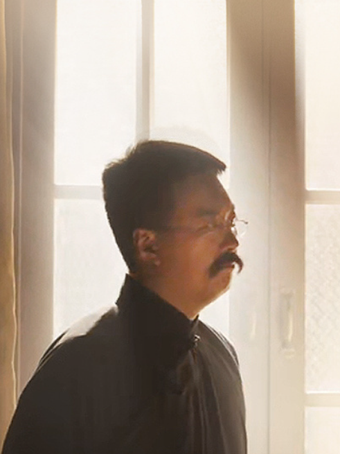 李大釗(電影《李子洲》中的角色) 李大釗(電影《李子洲》中的角色)