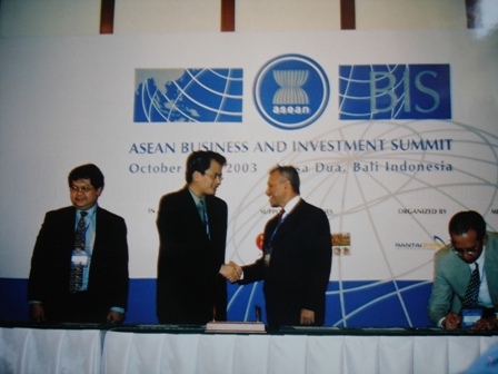 東協峰會上李統毅與印尼貿易部長
