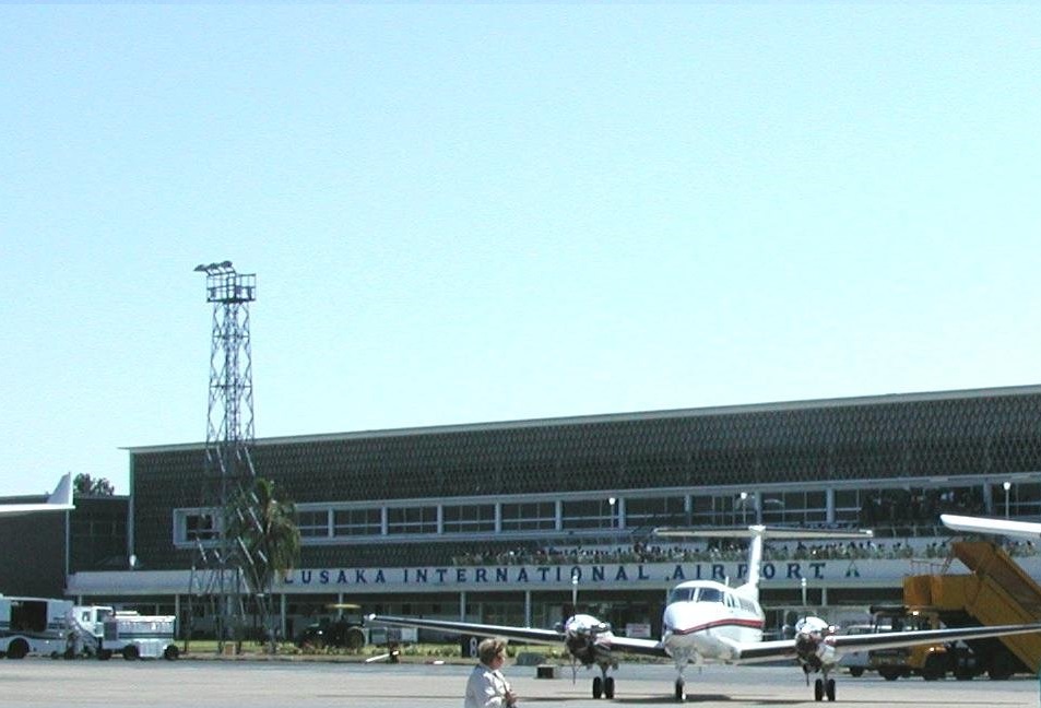 盧薩卡肯尼思·卡翁達國際機場