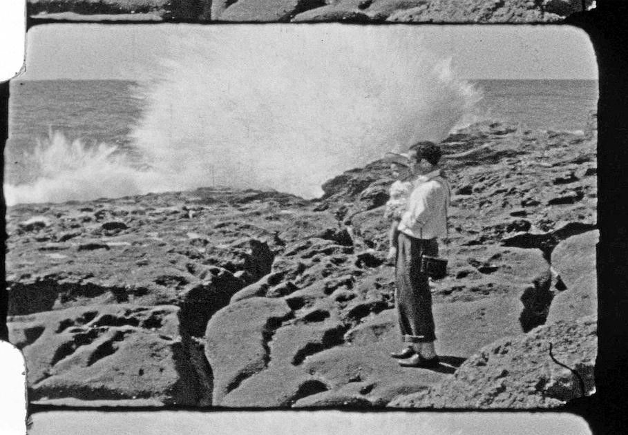 O Mar Enrola na Areia O Mar Enrola na Areia