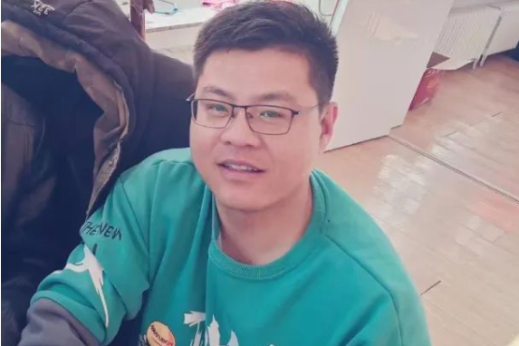 于海闊(內蒙古公安烏蘭牧騎隊員)