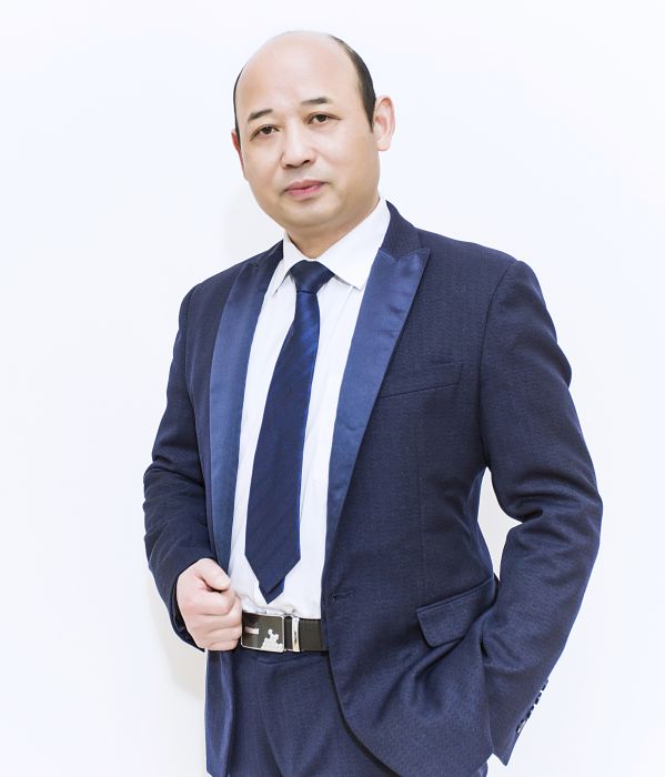 張曉鴻(整形外科醫師) 張曉鴻(整形外科醫師)
