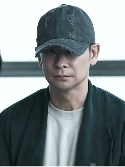 張智勇(電影《生死危機》中的角色) 張智勇(電影《生死危機》中的角色)