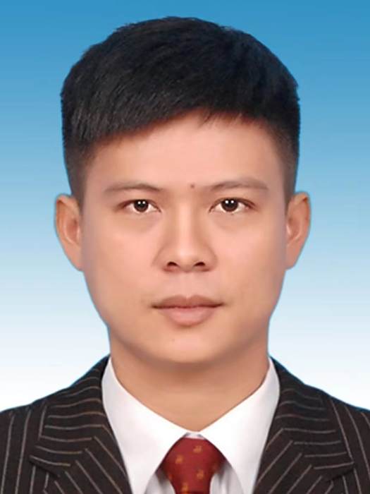 陳雲亮(海南省陵水黎族自治縣人力資源和社會保障局黨組成員、副局長) 陳雲亮(海南省陵水黎族自治縣人力資源和社會保障局黨組成員、副局長)