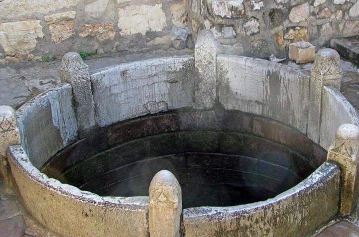 建水古井(建古水井) 建水古井(建古水井)