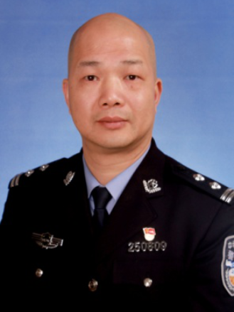 陳鋒(廣西象州縣人民政府黨組成員、副縣長) 陳鋒(廣西象州縣人民政府黨組成員、副縣長)