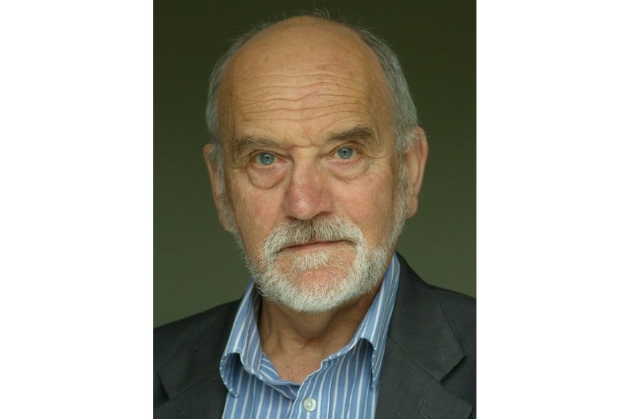 比爾·托馬斯(Bill Thomas) 比爾·托馬斯(Bill Thomas)