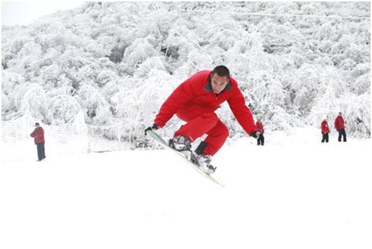 重慶金佛山滑雪學校