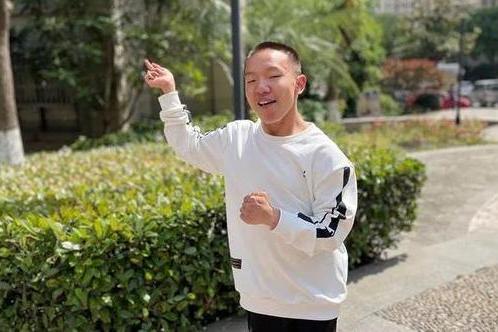 王春皓 王春皓