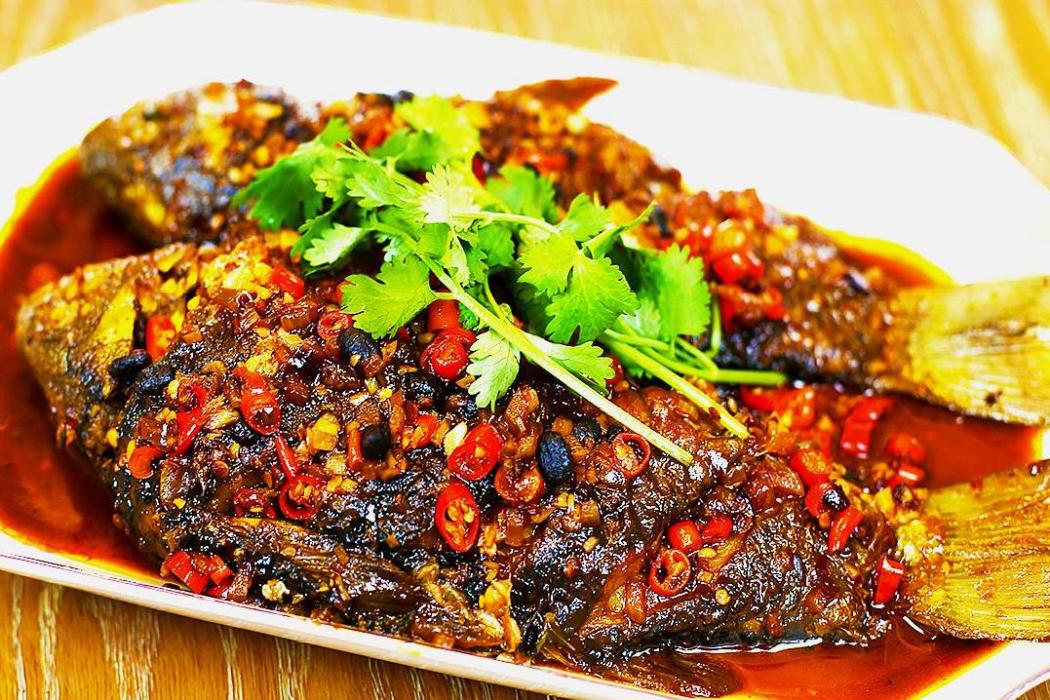 香辣燜鯽魚 香辣燜鯽魚