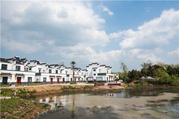 紅廟村(安徽省銅陵市義安區胥壩鄉下轄村) 紅廟村(安徽省銅陵市義安區胥壩鄉下轄村)