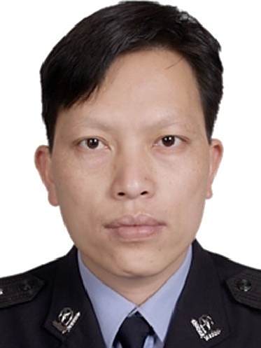 鐘志文(廣東省梅州市五華縣公安局黨委委員、副局長、一級警長) 鐘志文(廣東省梅州市五華縣公安局黨委委員、副局長、一級警長)
