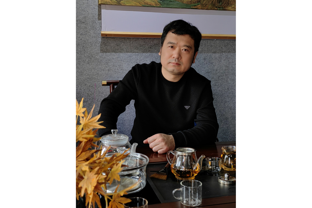 王雷(中國美術家協會會員) 王雷(中國美術家協會會員)