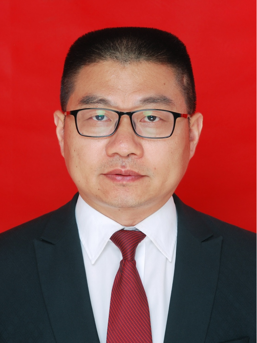 何治春(重慶市大足區玉龍鎮黨委委員、宣傳統戰委員) 何治春(重慶市大足區玉龍鎮黨委委員、宣傳統戰委員)