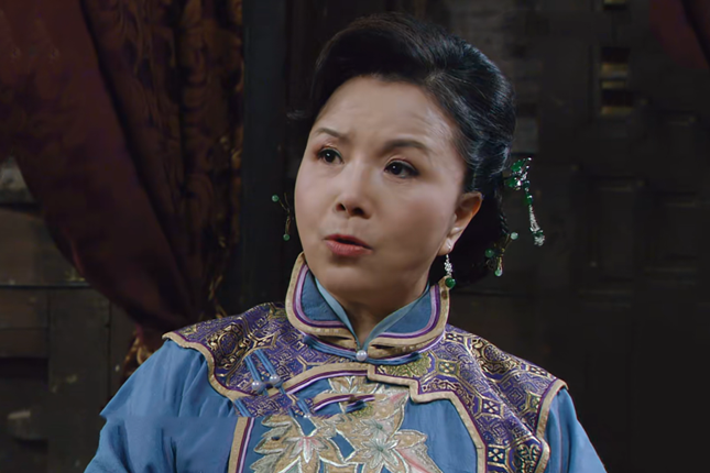馮寶儀(戰爭劇《你的傳奇之危機四伏》中的角色) 馮寶儀(戰爭劇《你的傳奇之危機四伏》中的角色)