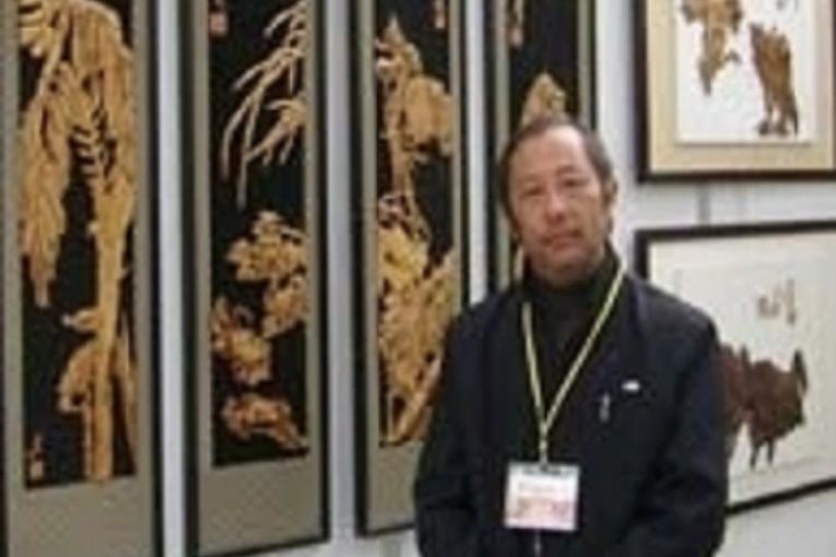 周自河 周自河