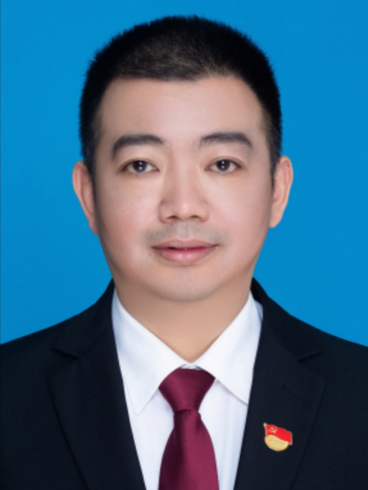 楊榮(南充市自然資源和規劃局黨委委員、紀監組長) 楊榮(南充市自然資源和規劃局黨委委員、紀監組長)