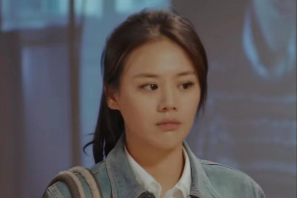 朱珠(電影《奇葩朵朵》女主角) 朱珠(電影《奇葩朵朵》女主角)