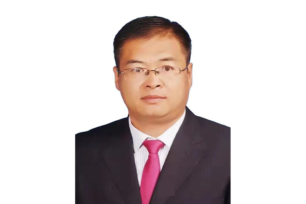 楊強(青海省海東市化隆縣水利局水土保持站站長、青海省第十四屆人民代表大會代表) 楊強(青海省海東市化隆縣水利局水土保持站站長、青海省第十四屆人民代表大會代表)