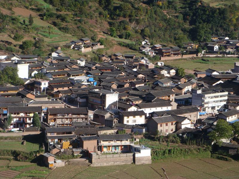大灣山村(雲南省紅河州石屏縣異龍鎮大灣山村) 大灣山村(雲南省紅河州石屏縣異龍鎮大灣山村)
