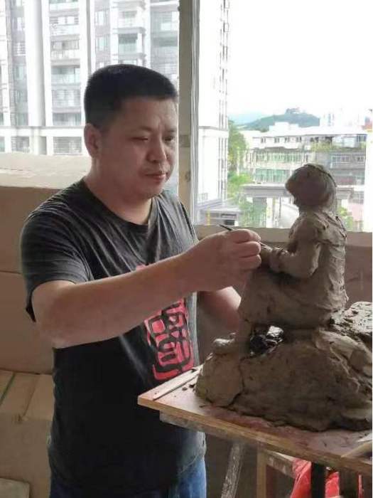 林文海(福建省陶瓷藝術大師) 林文海(福建省陶瓷藝術大師)