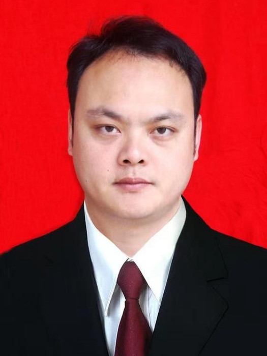 龍強(茶陵縣秩堂鎮黨委副書記、鎮長) 龍強(茶陵縣秩堂鎮黨委副書記、鎮長)