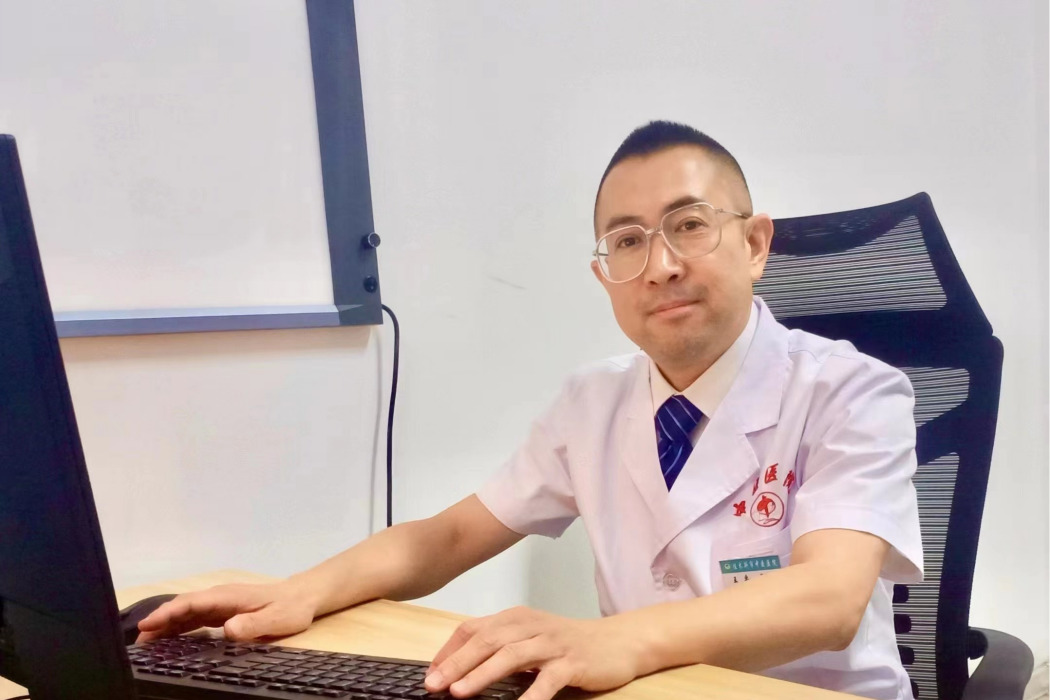 王禹(佳木斯市中醫醫院骨科副主任醫師) 王禹(佳木斯市中醫醫院骨科副主任醫師)