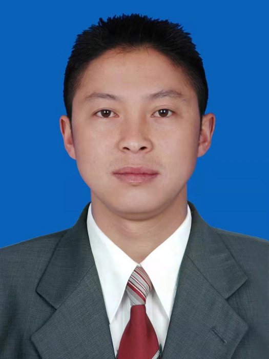 顧軍(貴州省黔東南苗族侗族自治州凱里市應急管理局黨委委員、副局長) 顧軍(貴州省黔東南苗族侗族自治州凱里市應急管理局黨委委員、副局長)