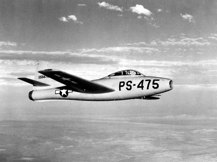 XP-84試飛中