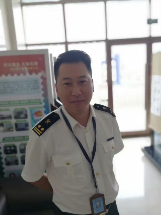 管兆津 管兆津