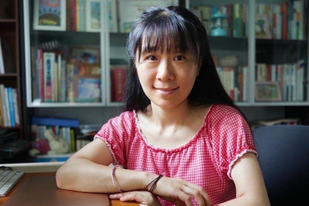 周瑩(副教授、重慶工商大學碩士生導師) 周瑩(副教授、重慶工商大學碩士生導師)