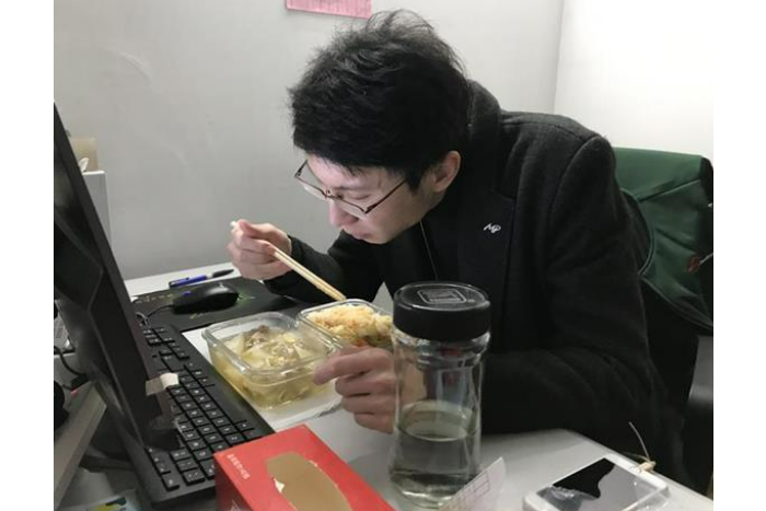 王燊(湖北中百倉儲超市有限公司台北路店店長) 王燊(湖北中百倉儲超市有限公司台北路店店長)