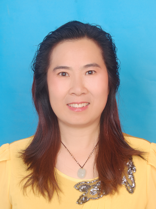 王翠萍(鐵門關市政協副主席、第二師設計院副院長) 王翠萍(鐵門關市政協副主席、第二師設計院副院長)