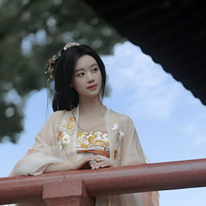 王小億 王小億