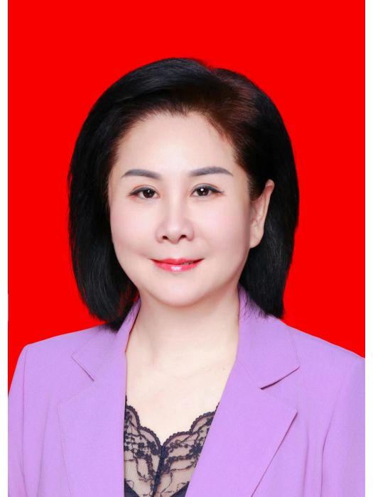曾輝(河南省信陽市委常委、統戰部部長、市政協黨組副書記) 曾輝(河南省信陽市委常委、統戰部部長、市政協黨組副書記)