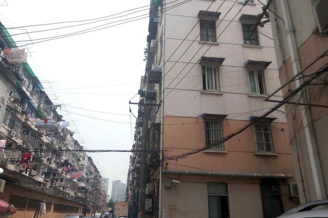 石泉一村 石泉一村